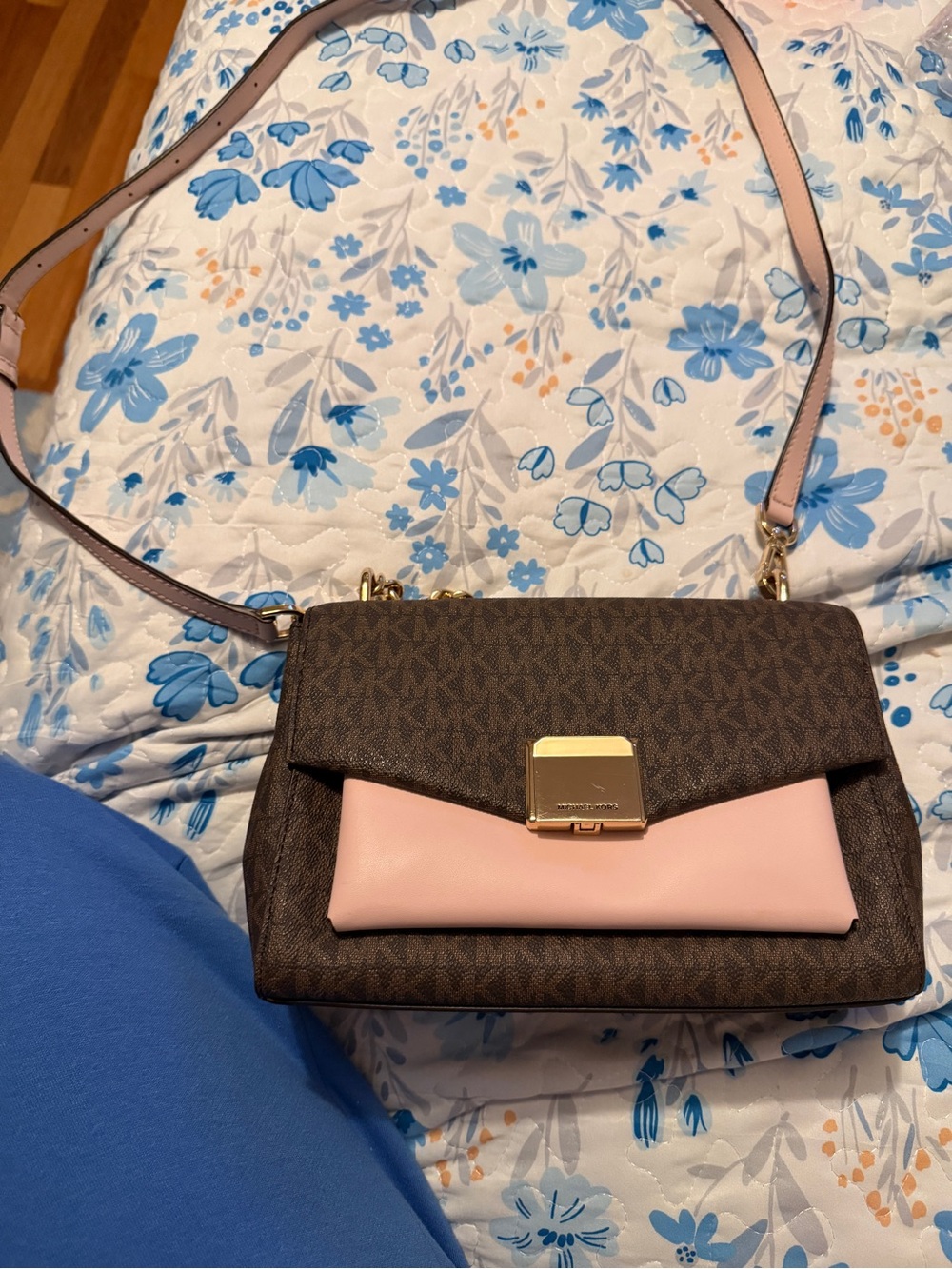 Michael Kors Lita crossbody purse